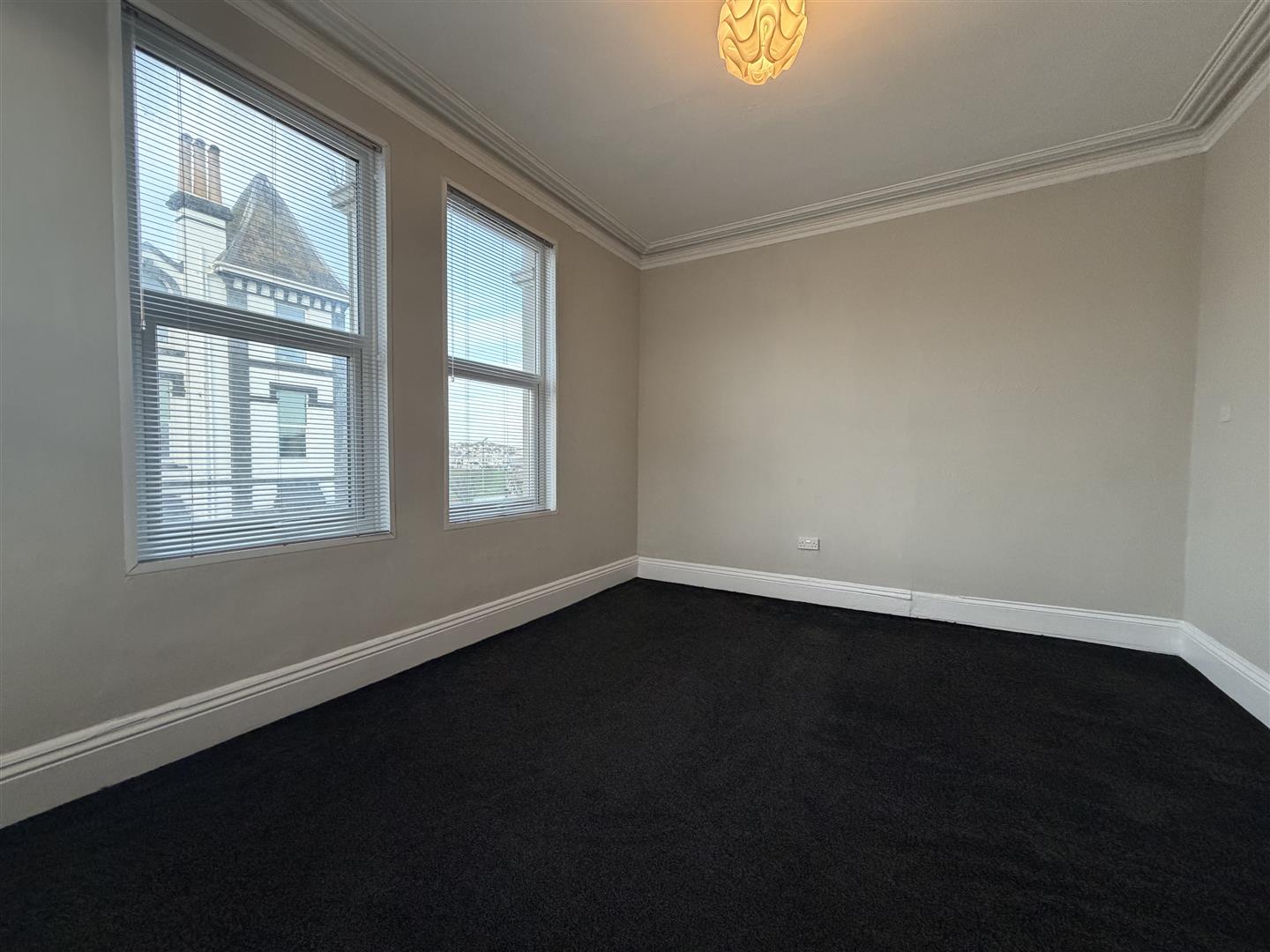 Flat Adelphi Lane in Paignton