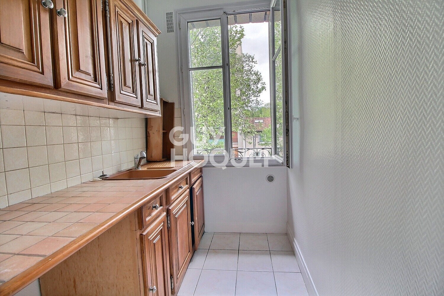 Flat Sente Castel in Chaville