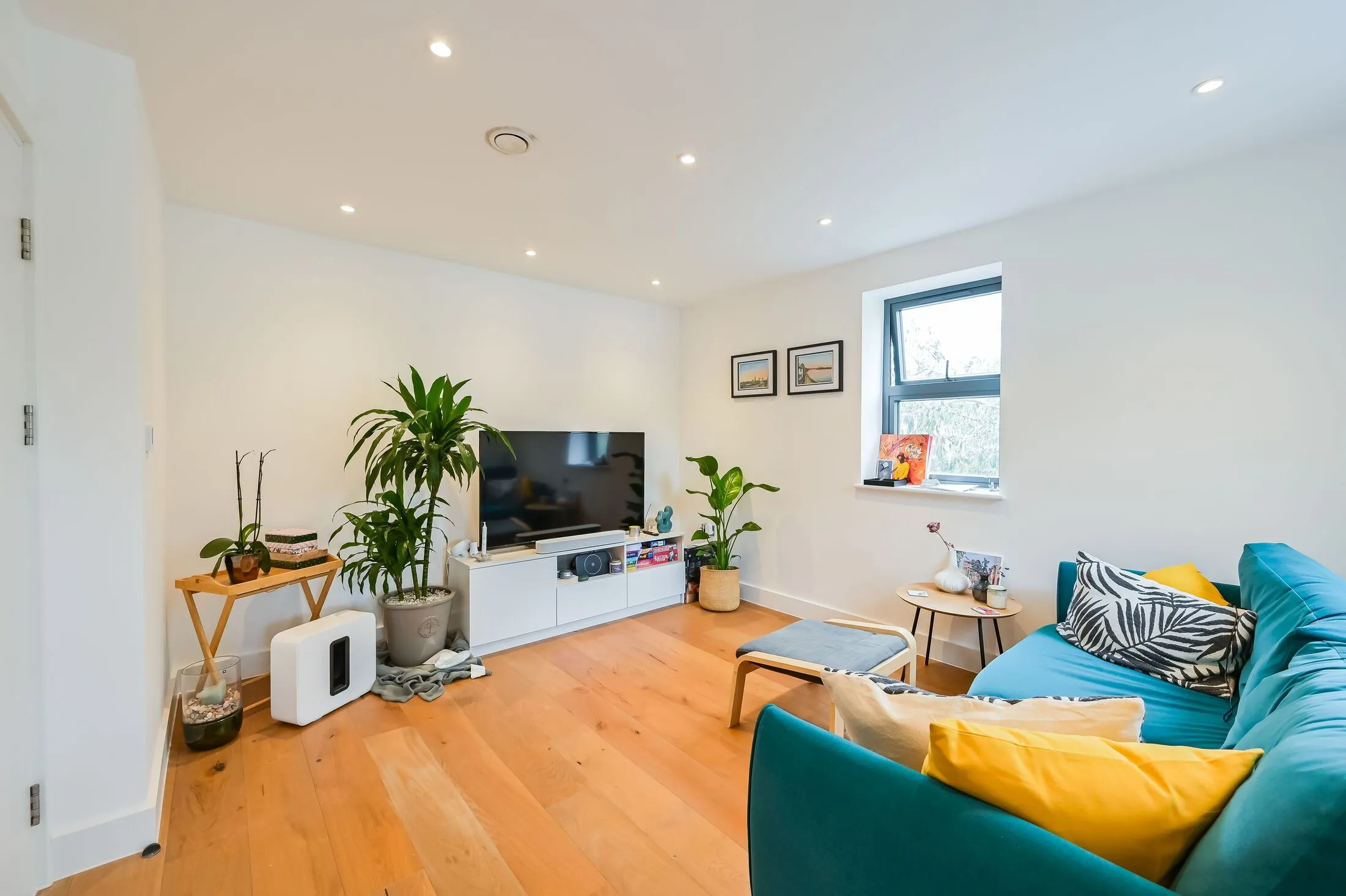Flat Marquis Road in Greater London