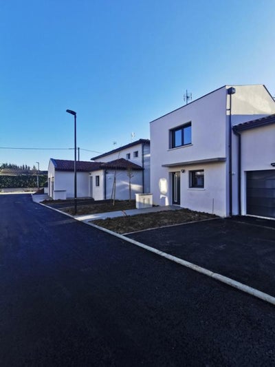Maison Rue Lucie Aubrac à Aiglemont