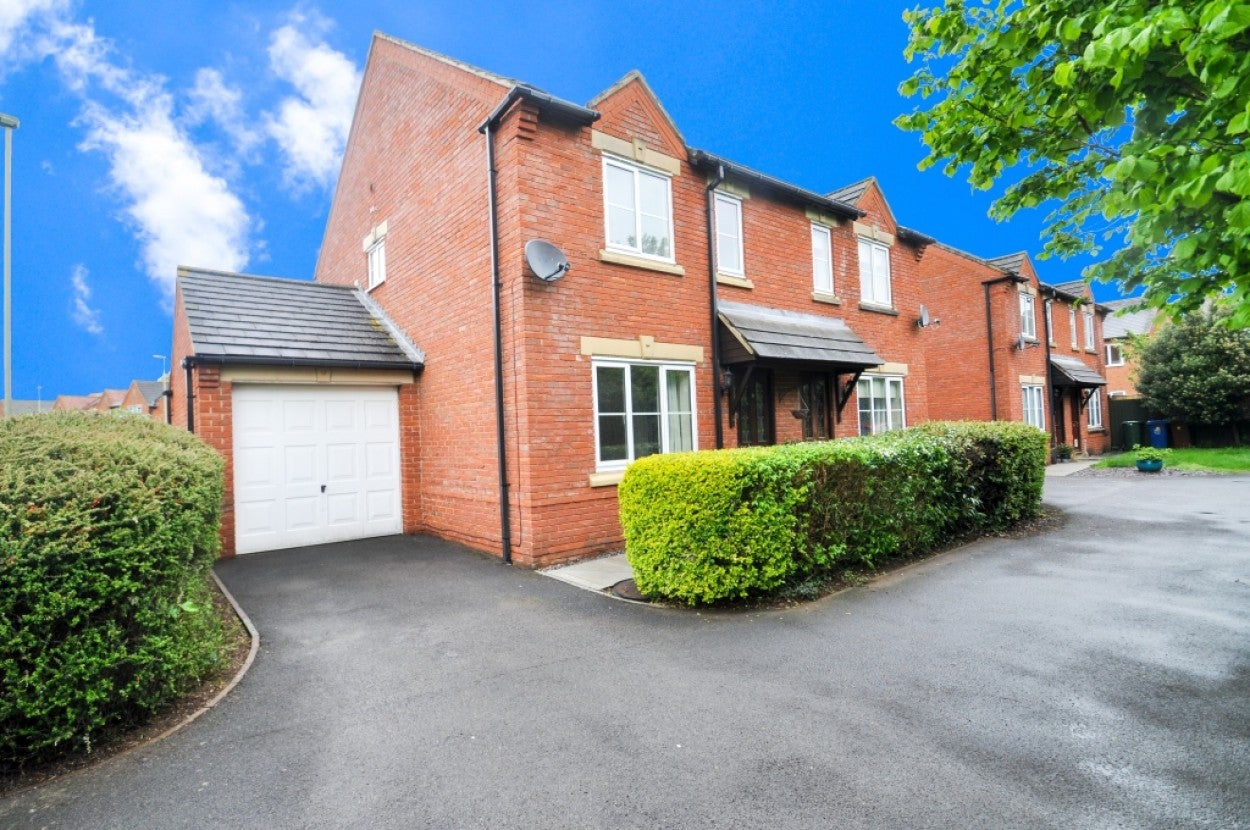 House Lily Close in Cherwell District