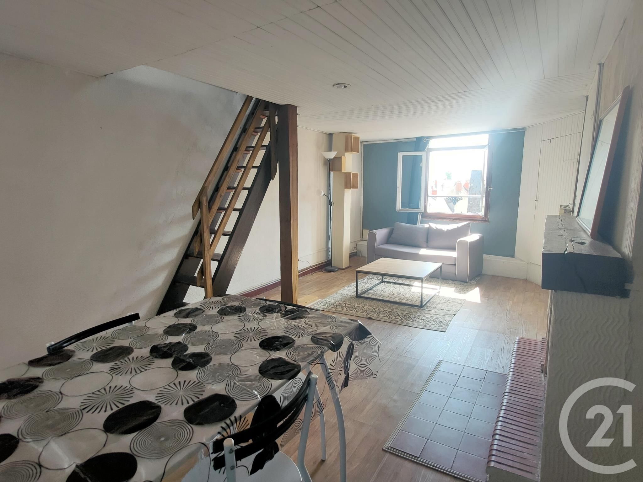 Flat Bd Pierre De Coubertin in Nevers