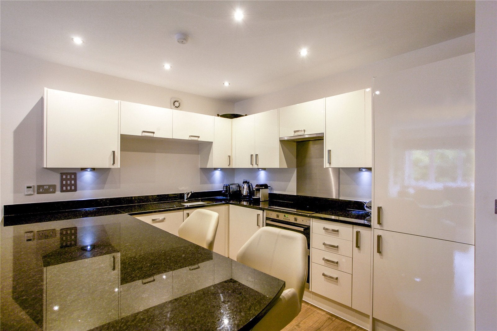 Flat Epsom Road in Guildford
