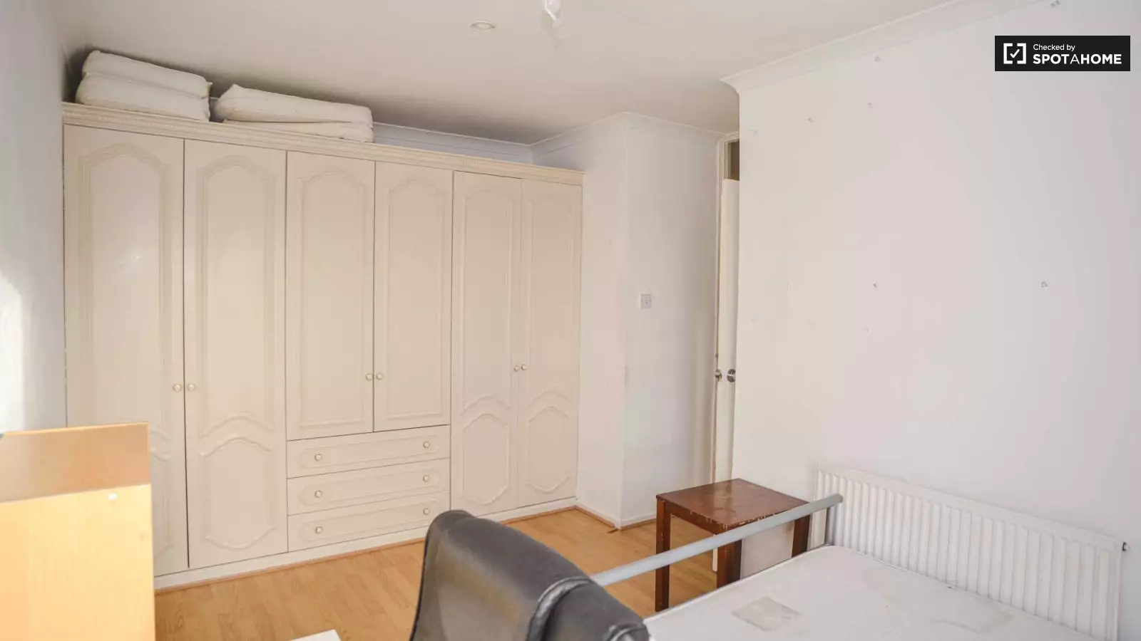 Flat Allen Road in Greater London