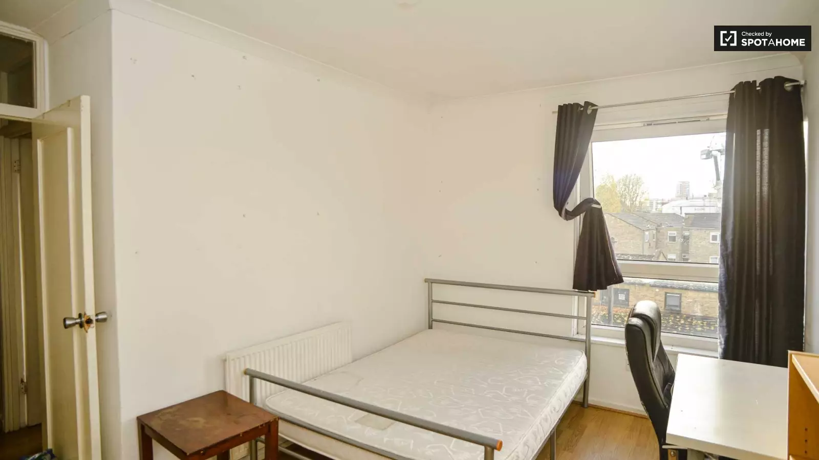 Flat Allen Road in Greater London
