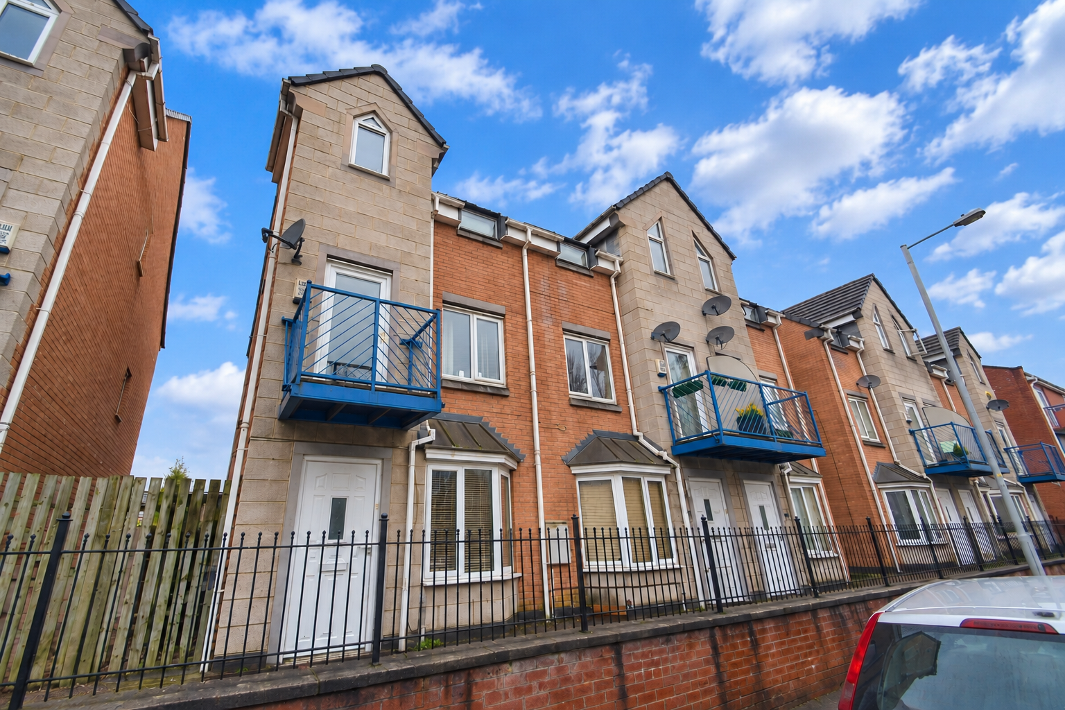 House Dearden Street in Manchester