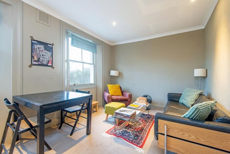 Flat Oakley Square in Greater London