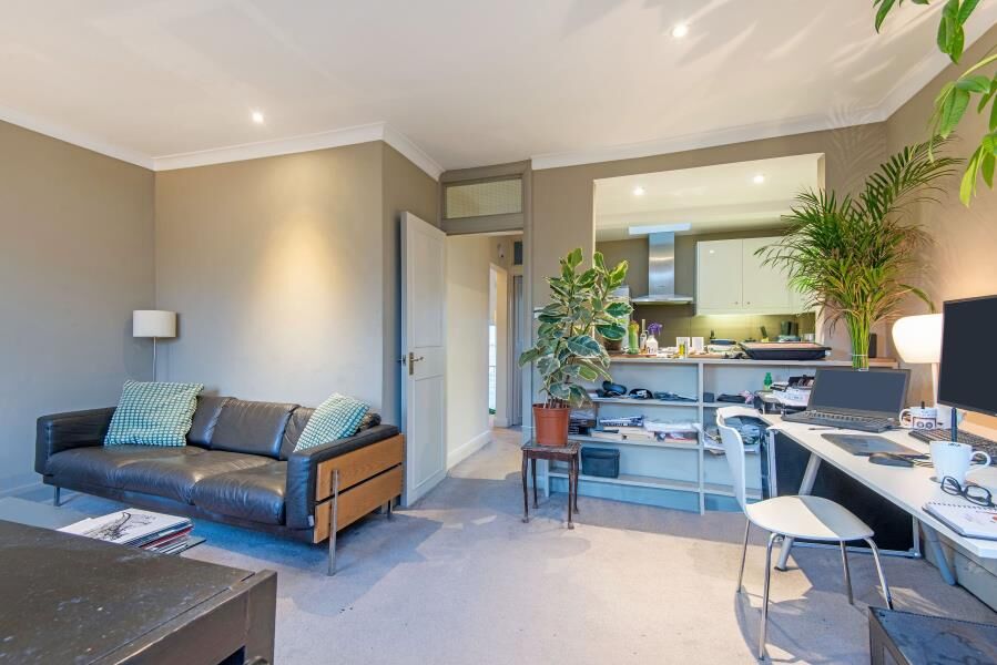 Flat Oakley Square in Greater London
