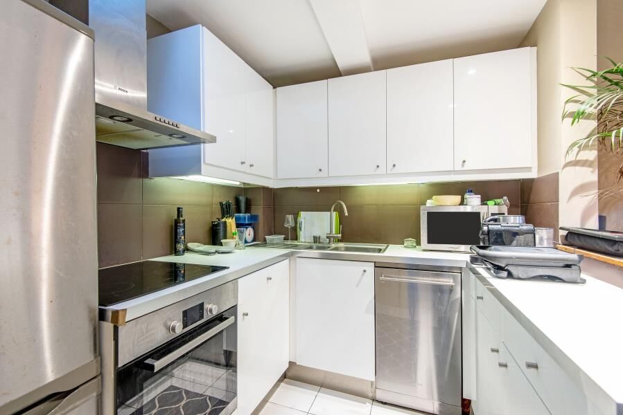 Flat Oakley Square in Greater London