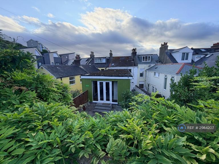 Flat Heath Road in Brixham