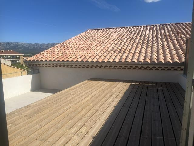 Maison D 12 à Trets