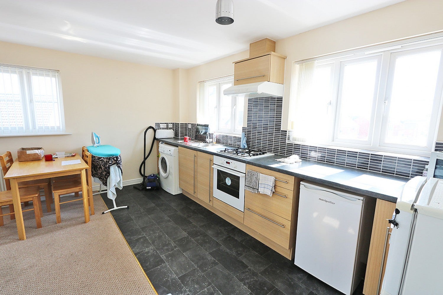 Flat Argosy Way in Newport