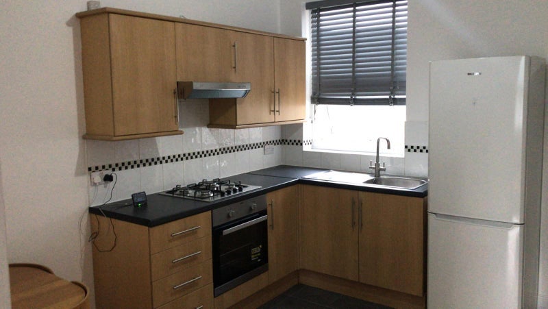 Flat Lyndhurst Drive in Greater London
