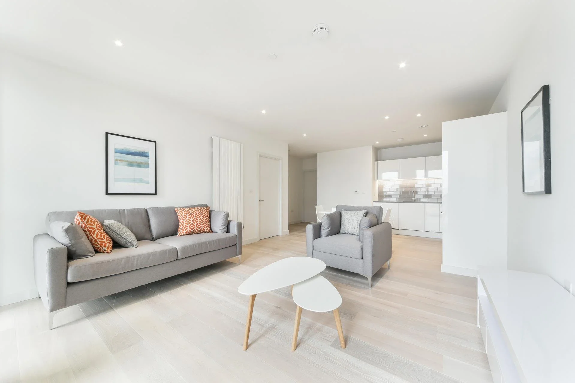 Flat Admiralty Avenue in Greater London