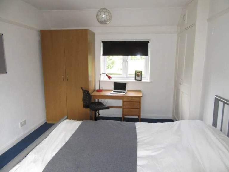 House Alice Templer Close in Exeter