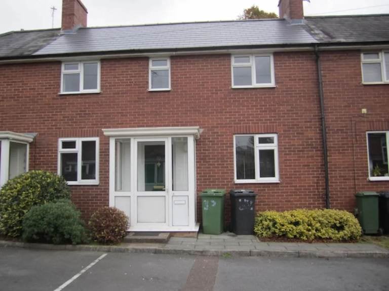 House Alice Templer Close in Exeter