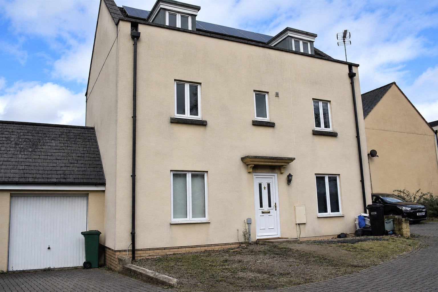 House Middlewood Close in Bath