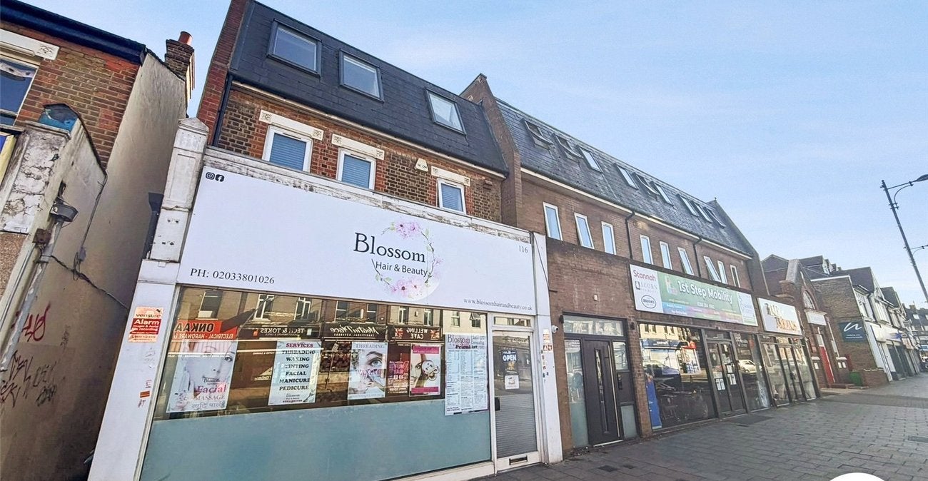 Flat Welling High Street in Greater London