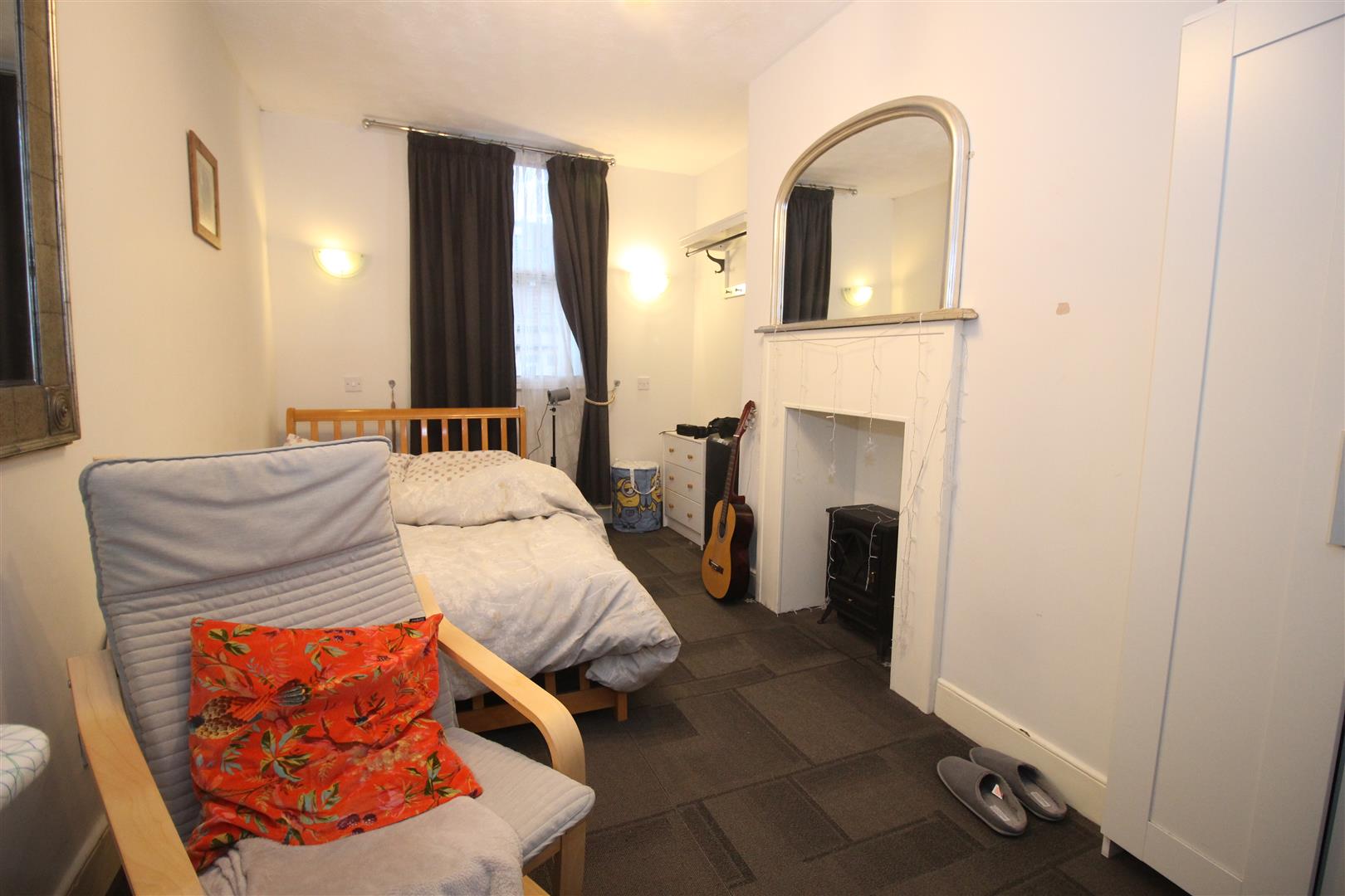 Flat Monmouth Place in Bath