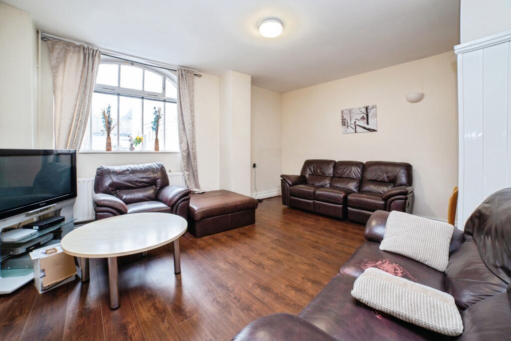 Room Chesterfield Road in Amber Valley