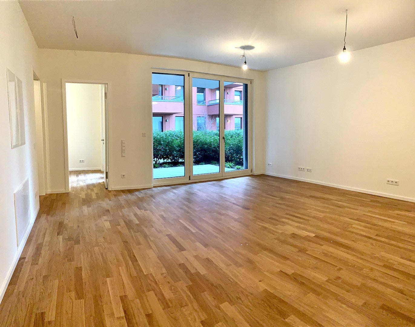 Wohnung Genthiner Straße in Berlin