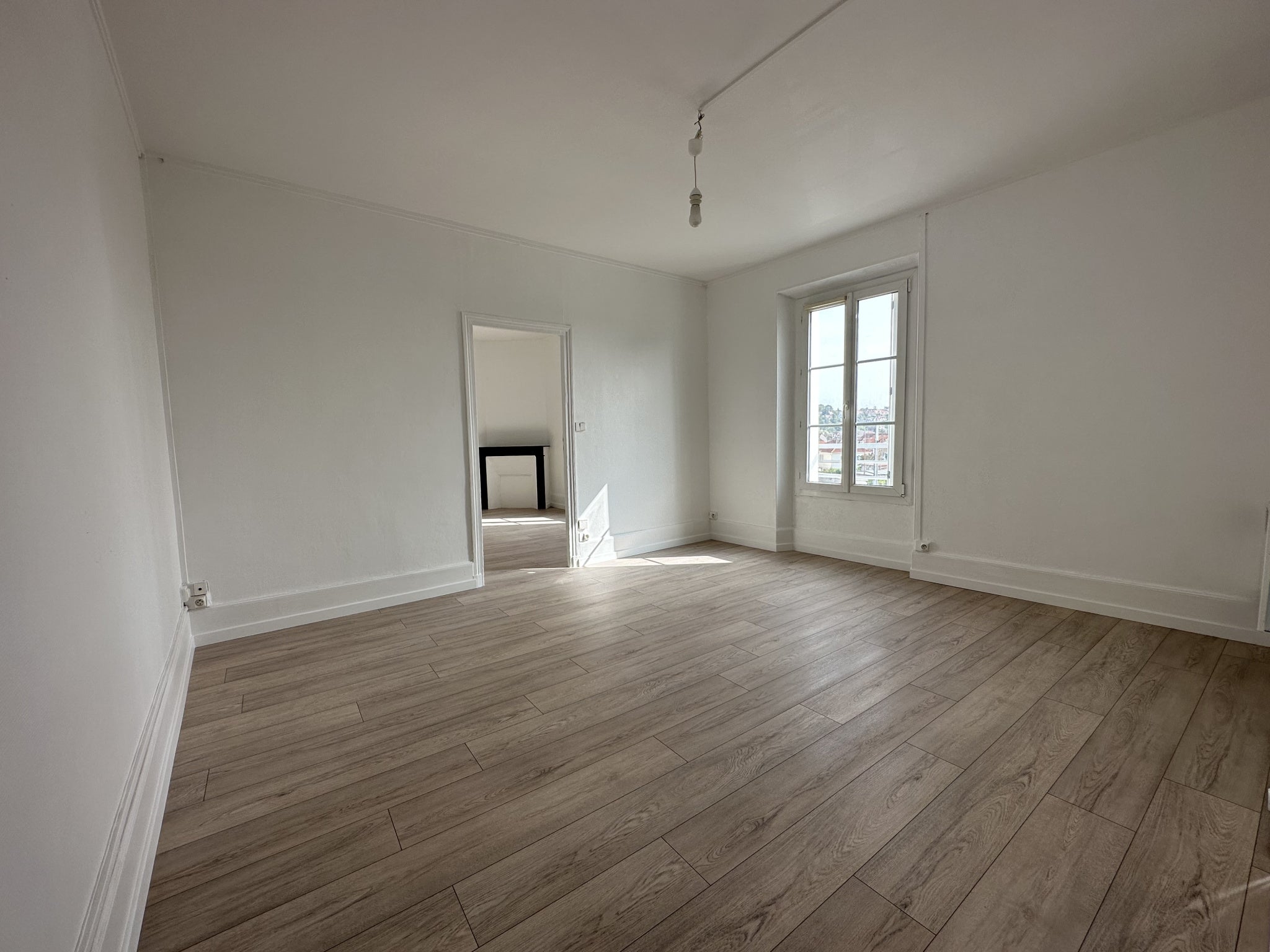 Appartement Chemin du Chemin de Fer de Grande Banlieue à Corbeil-Essonnes