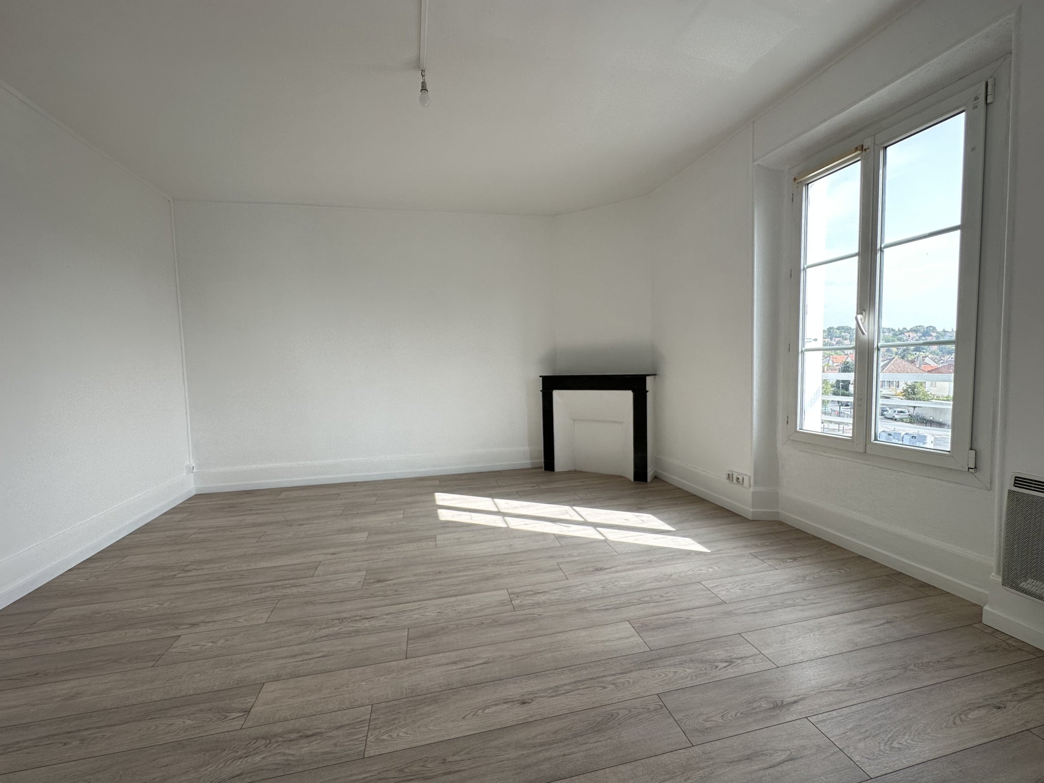 Appartement Chemin du Chemin de Fer de Grande Banlieue à Corbeil-Essonnes