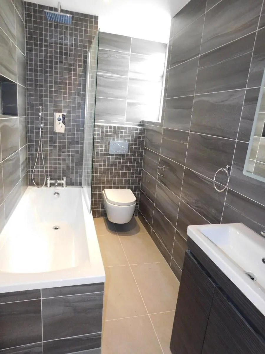 Flat Greenford Avenue in Greater London