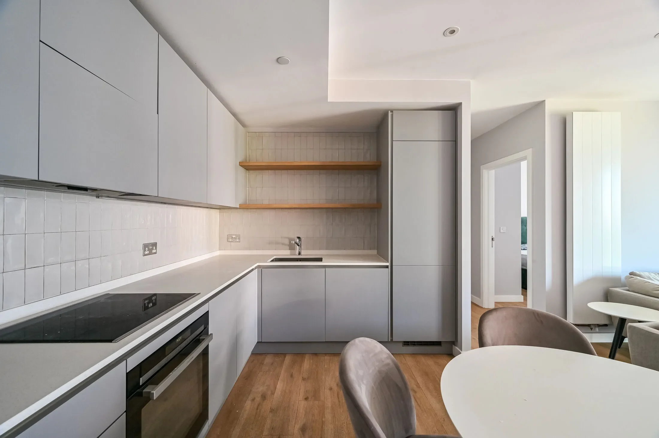 Flat Anthems Way in Greater London