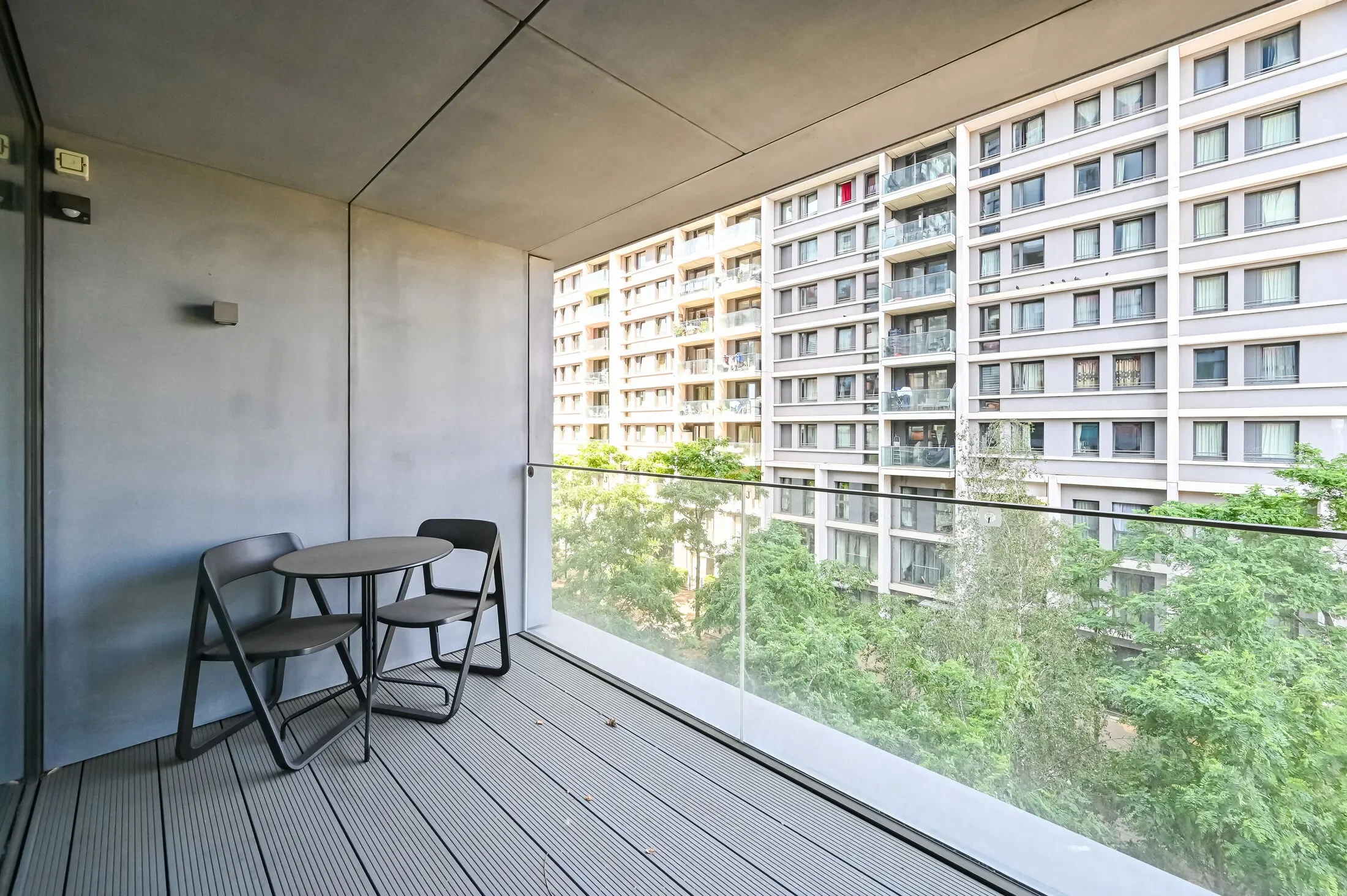 Flat Anthems Way in Greater London