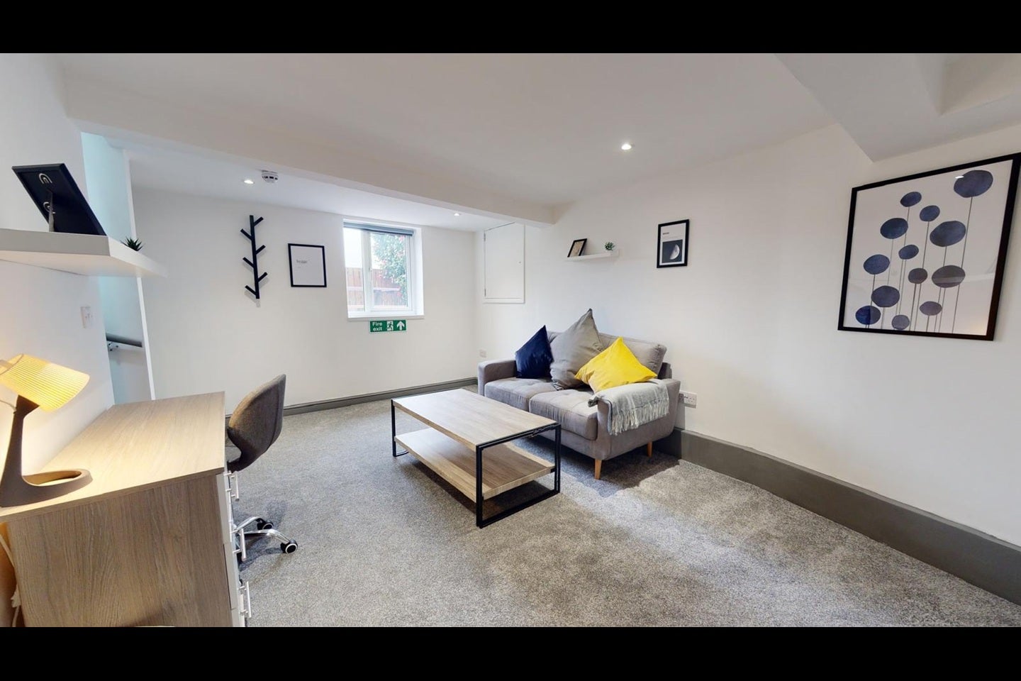 Room Bath Grove in Leeds