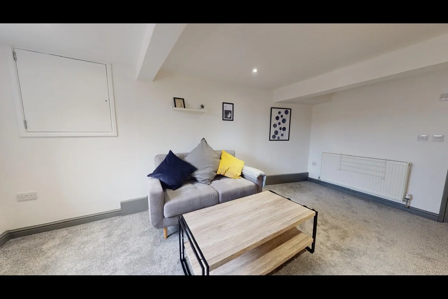 Room Bath Grove in Leeds