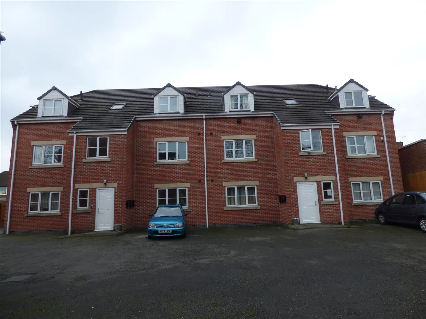 Flat Edmund Road in Derby