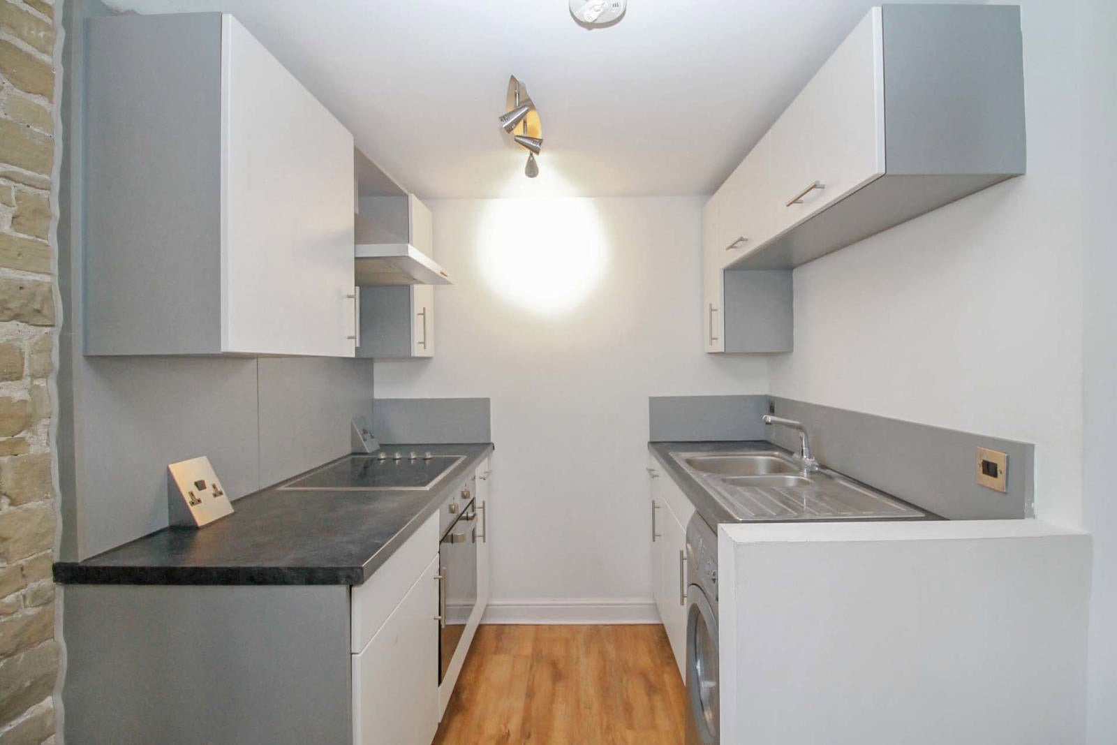 Flat Greenock Road in Leeds