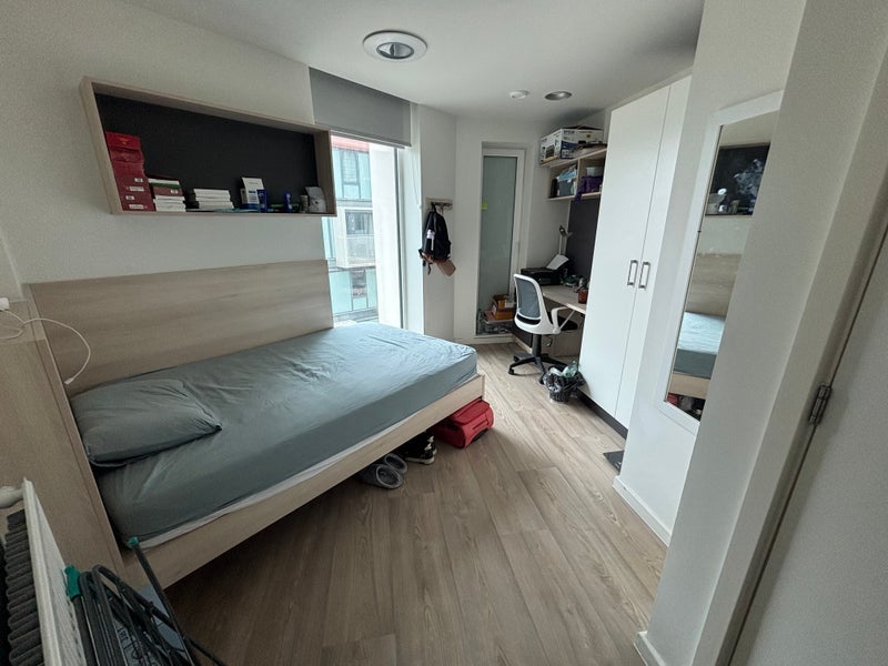 Room Lett Road in Greater London