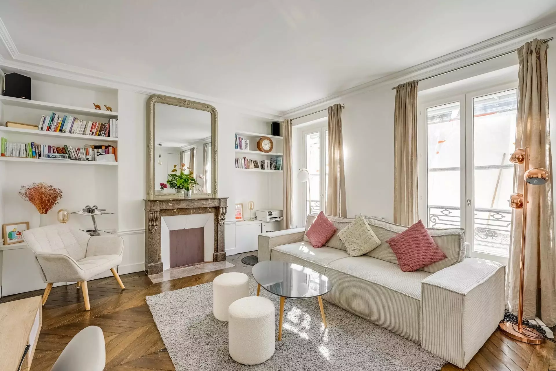 Appartement Place de l'Église à Bourg-des-Comptes