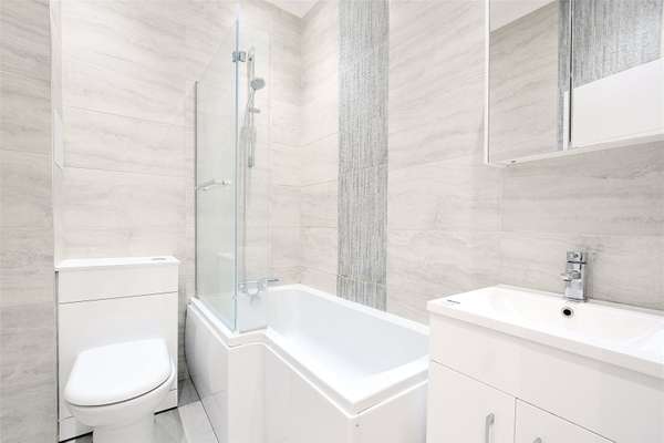 Flat Croxley Road in City of Westminster