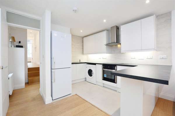 Flat Croxley Road in City of Westminster