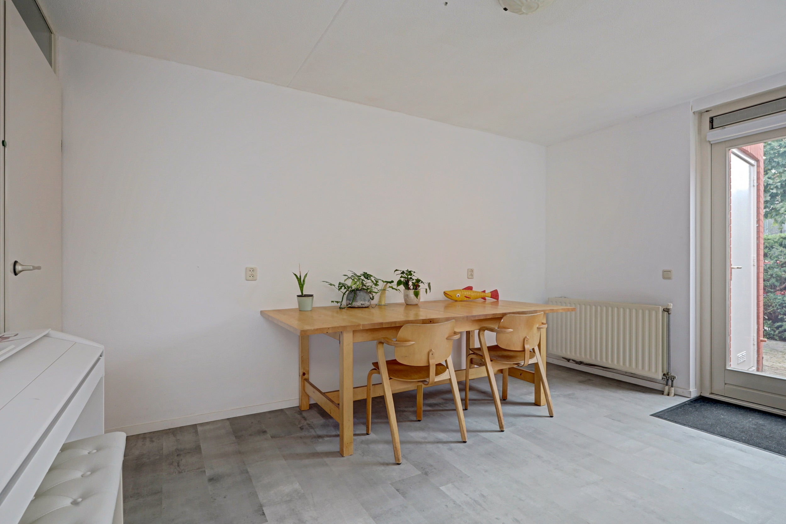 Tussenwoning te koop: Hennahof 49, Almere