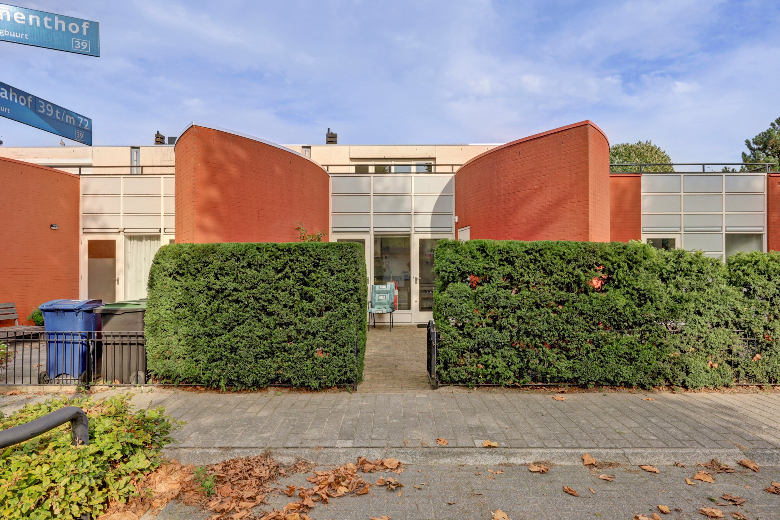 Huis Hennahof 49 in Almere
