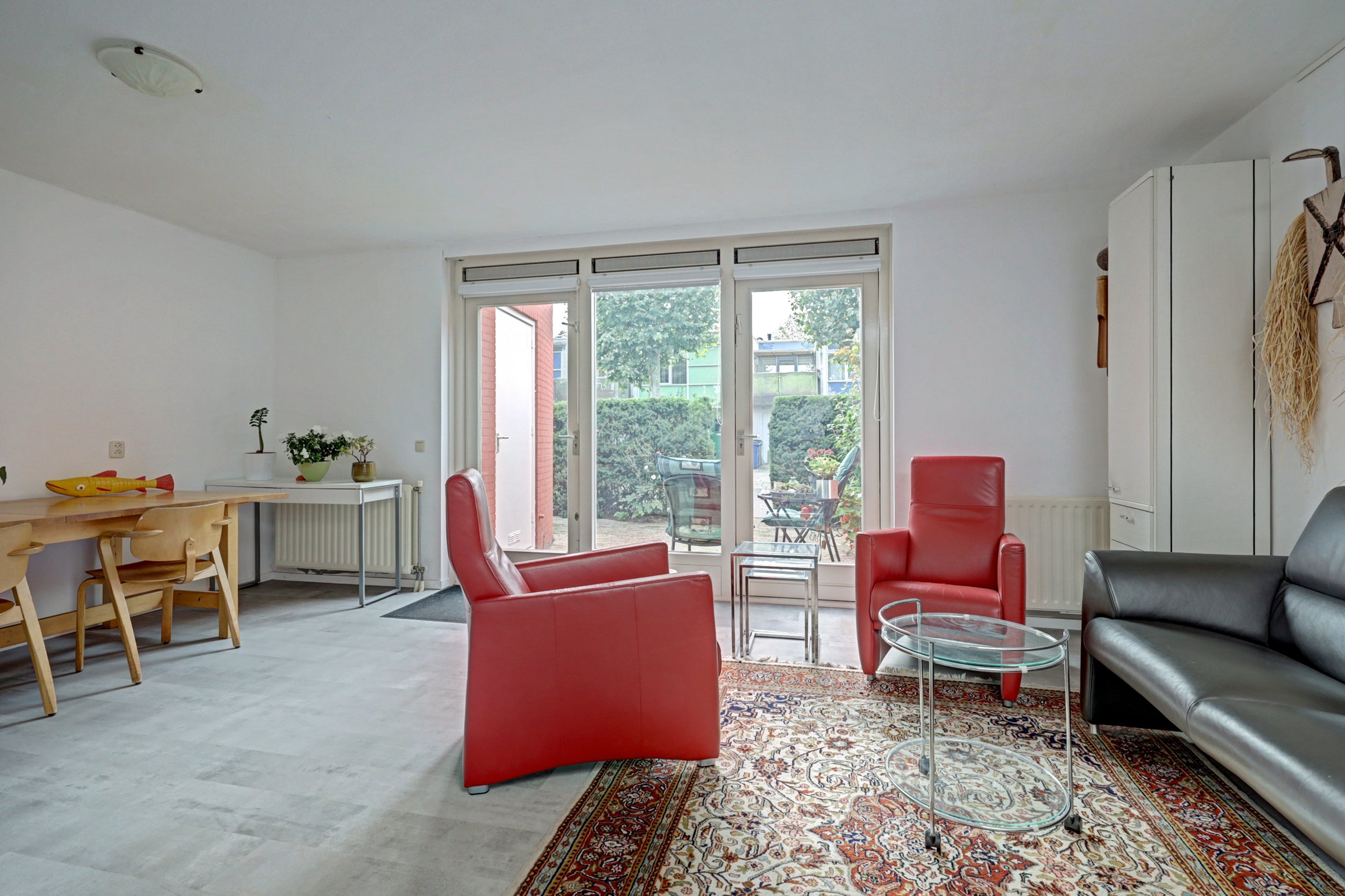 Tussenwoning te koop: Hennahof 49, Almere