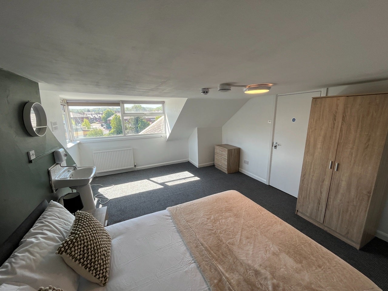 Room Market Street in Bassetlaw