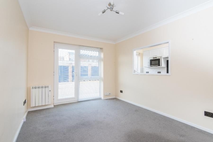 Flat Wallace Avenue in Worthing