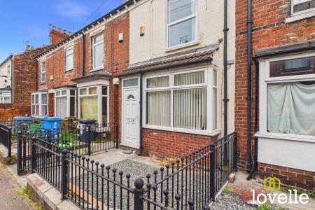 Flat Falkland Road in Hull