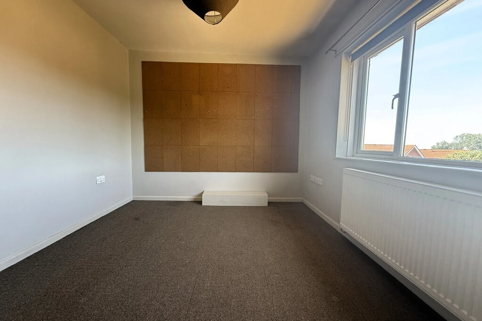 Flat Fielding Road in Street