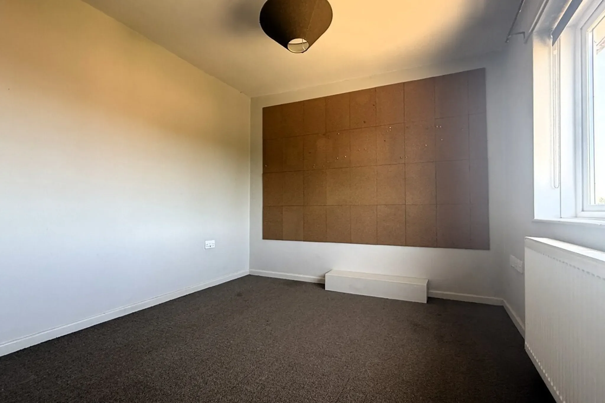 Flat Fielding Road in Street
