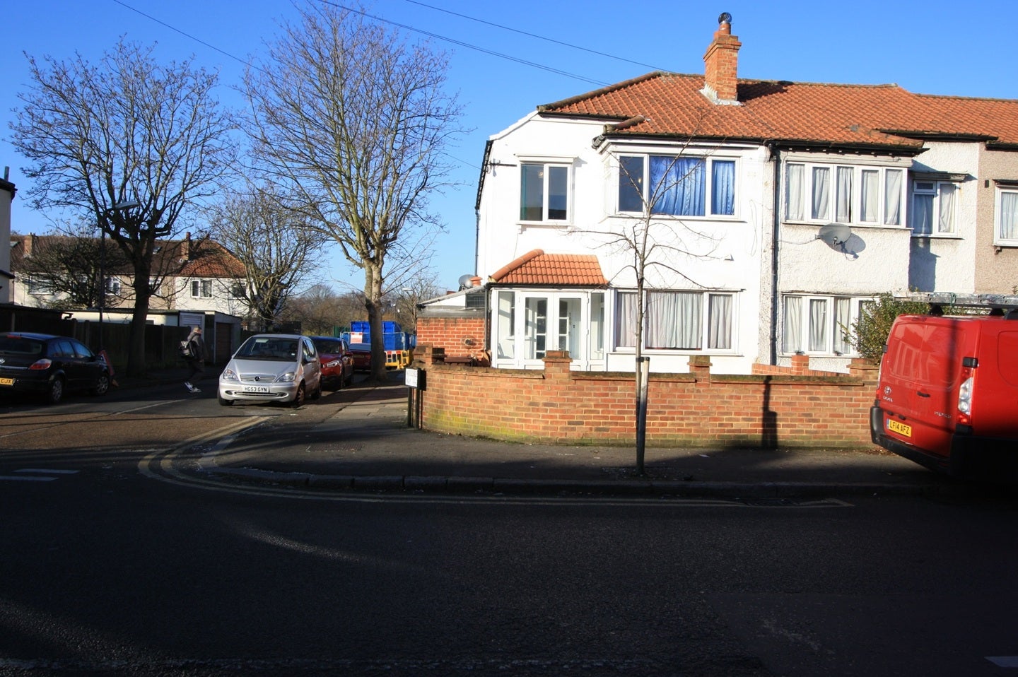 Flat Grove Road in Greater London