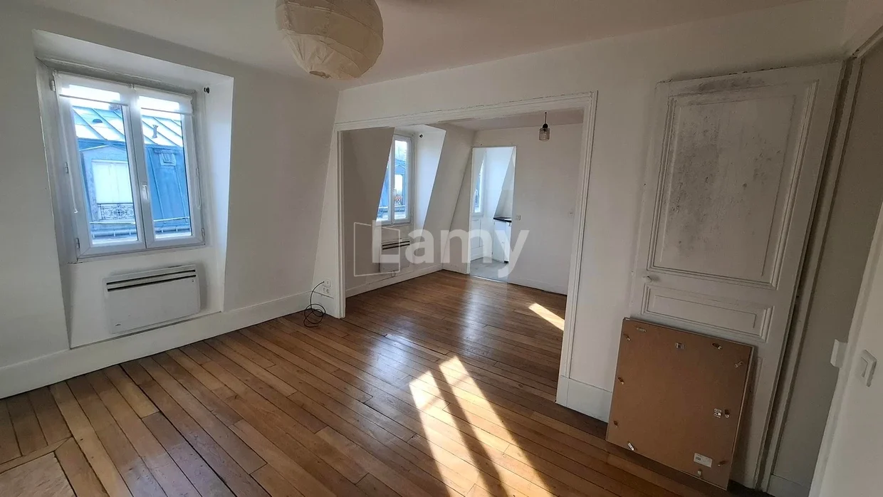 Appartement Rue de Nantes à Paris