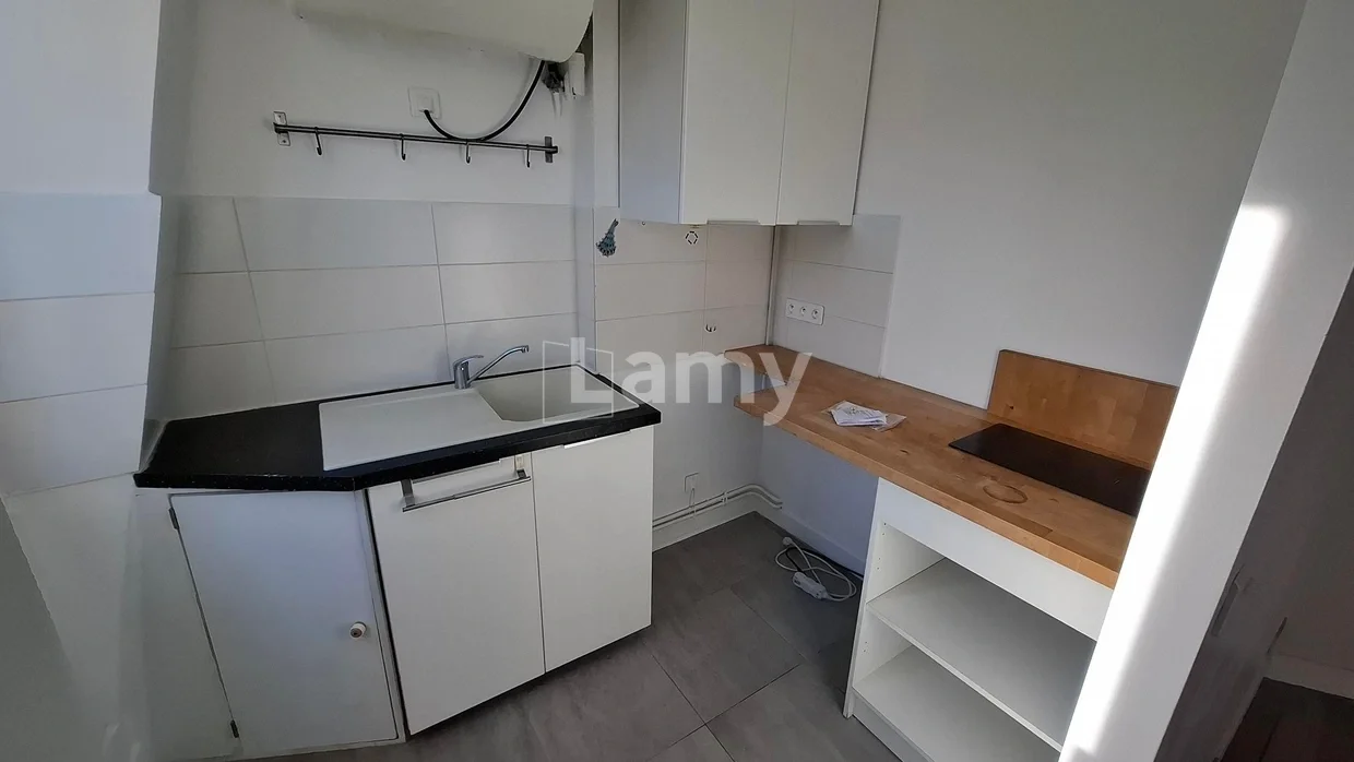 Appartement Rue de Nantes à Paris