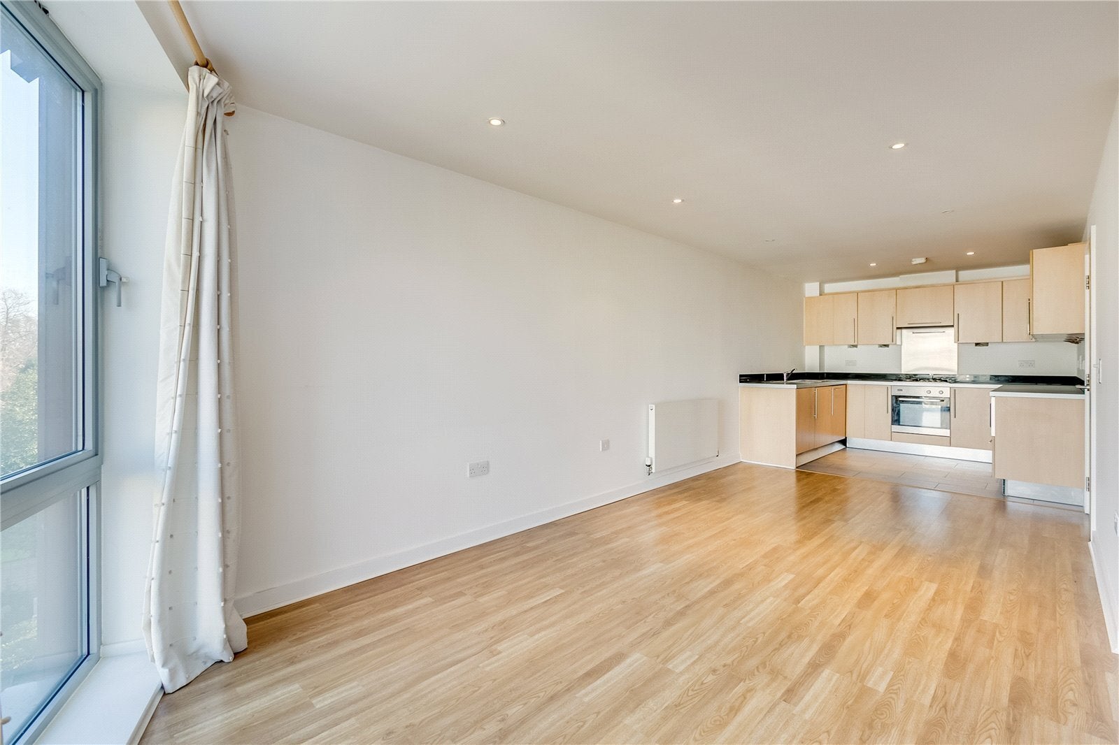 Flat Petherton Road in Greater London